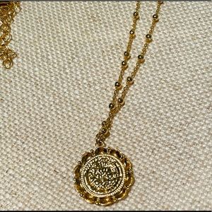 Uncommon James necklace atocha